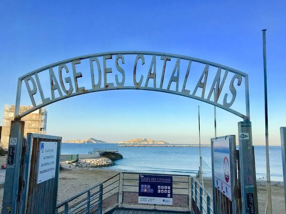Studio With Sunny Patio In Panier Near Old Port Marseille Frankrig