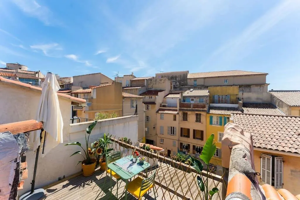 Studio With Sunny Patio In Panier Near Old Port Marseille 0*,  Frankrig